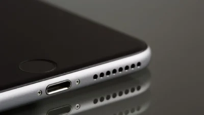 Iphone Speaker Dust Particle