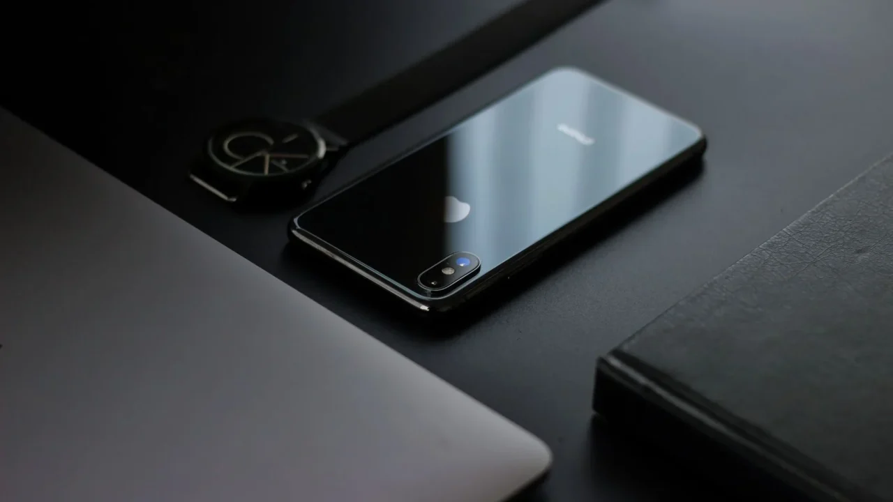 IPhone X Smartphone Design